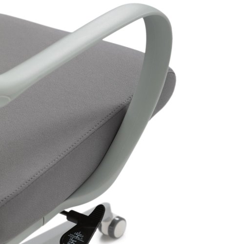 Židle kancelářská, bílý plast, šedý MESH a modrá látka, plastový kříž, houpací mechanismus. - Brevné variany: Červená