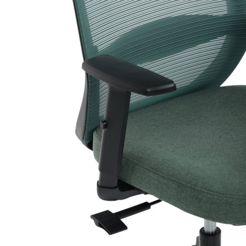Židle kancelářská, černá MESH síťovina, černá látka, plastový kříž, synchronní mechanismus, kolečka pro tvrdé povrchy