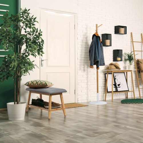 Věšák dřevěný stojanový, masiv bambus, černá + zlatá barva